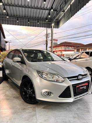 FORD FOCUS 2.0 TITANIUM PLUS 16V FLEX 4P POWERSHIFT FORD FOCUS 2.0 TITANIUM PLUS 16V FLEX 4P POWERSHIFT